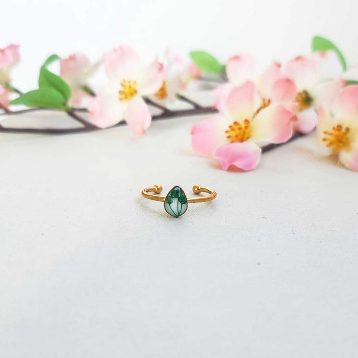 Handmade Pressed Flower Art Green Resin Ring With Origami Ring Box