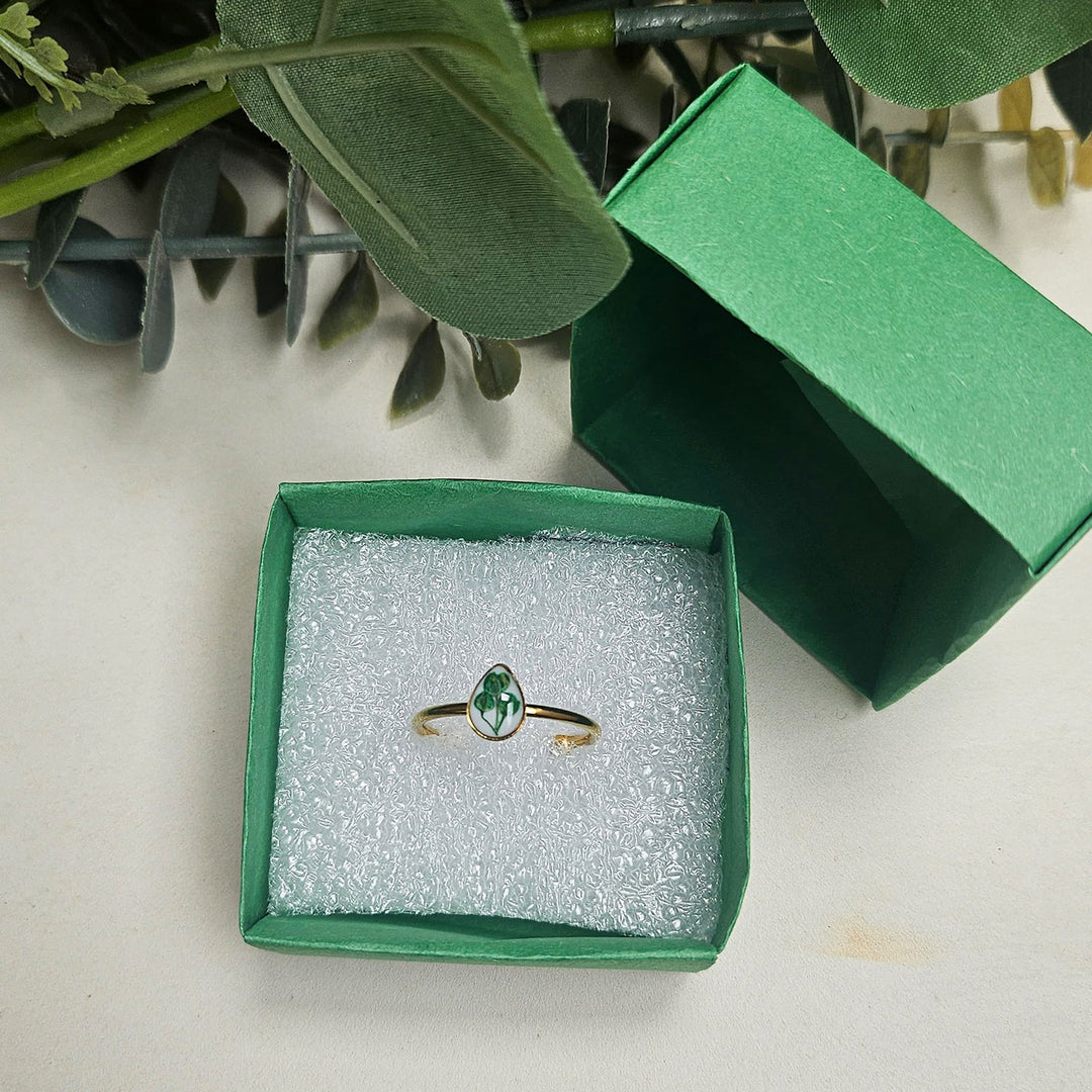 Handmade Pressed Flower Art Green Resin Ring With Origami Ring Box
