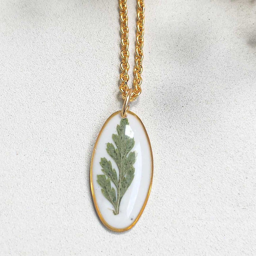 Handmade Pressed Flower Art Green Leaf Resin Necklace