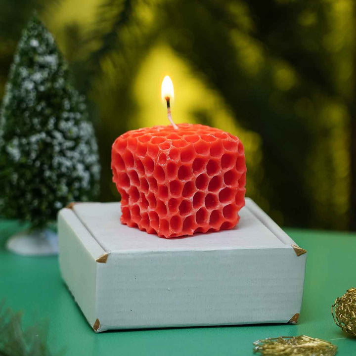 Handmade Red Honeycomb Soy Wax Candle For Christmas Decoration