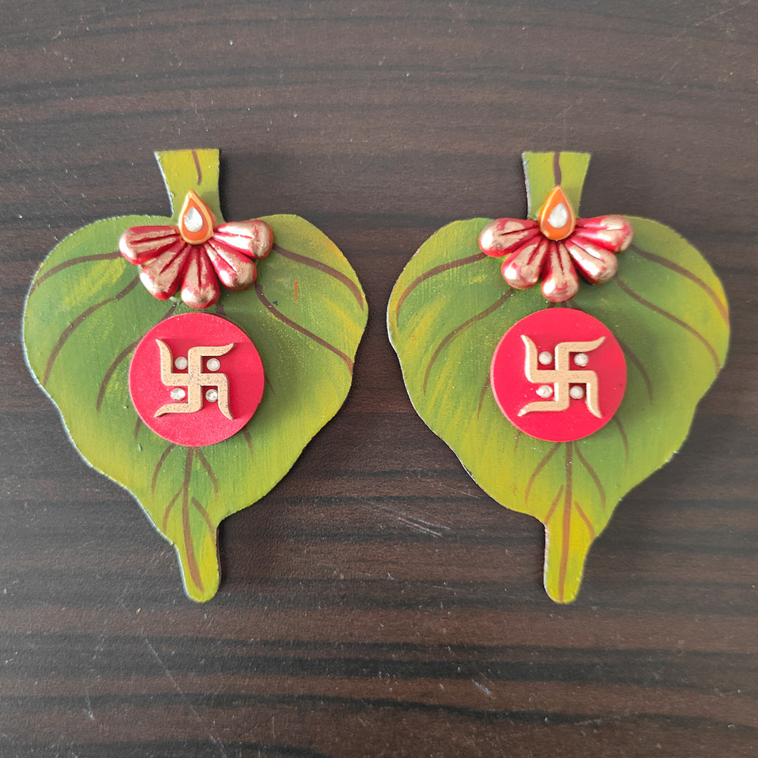 Set Of 2 | "Asopalav Saathiya" Handcrafted Mango Leaf Paper Mache Wall Decor For Festive Decoration