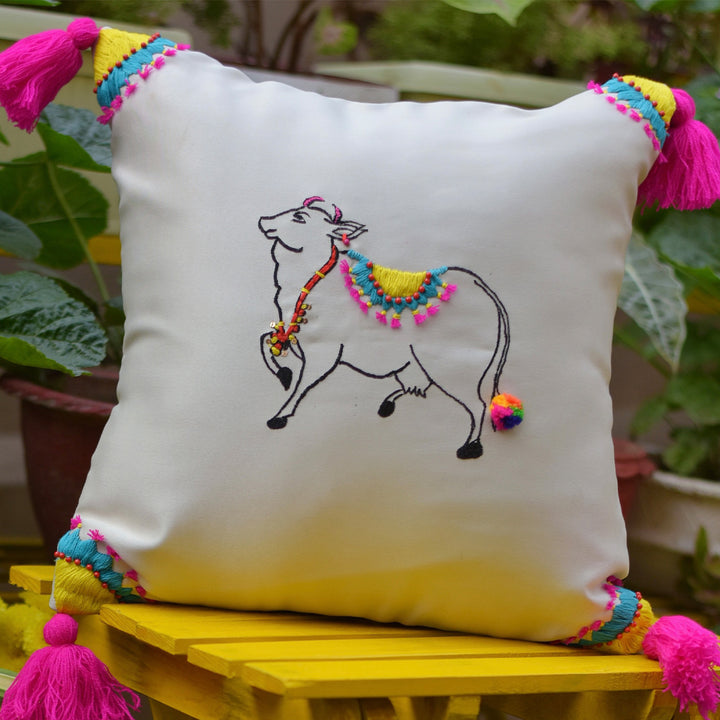Pichwai Cow Cotton Cushion Cover