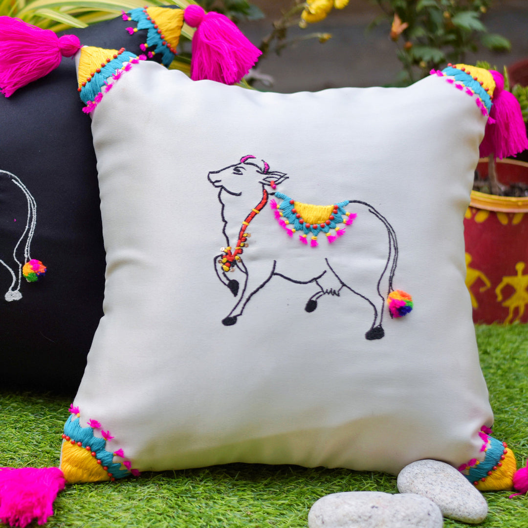 Pichwai Cow Cotton Cushion Cover