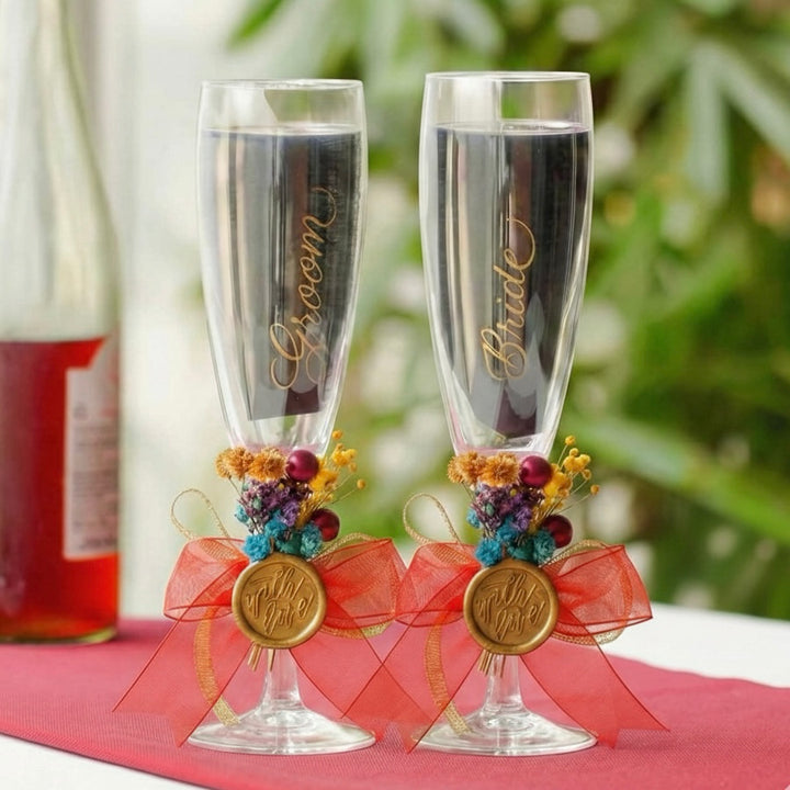 Personalized Champagne Flutes With Bow For Couples | Set of 2