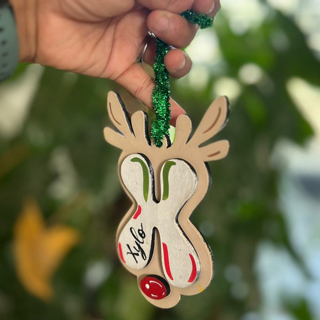 Personalized Hand-Painted Reindeer Wooden Ornament For Christmas Decoration