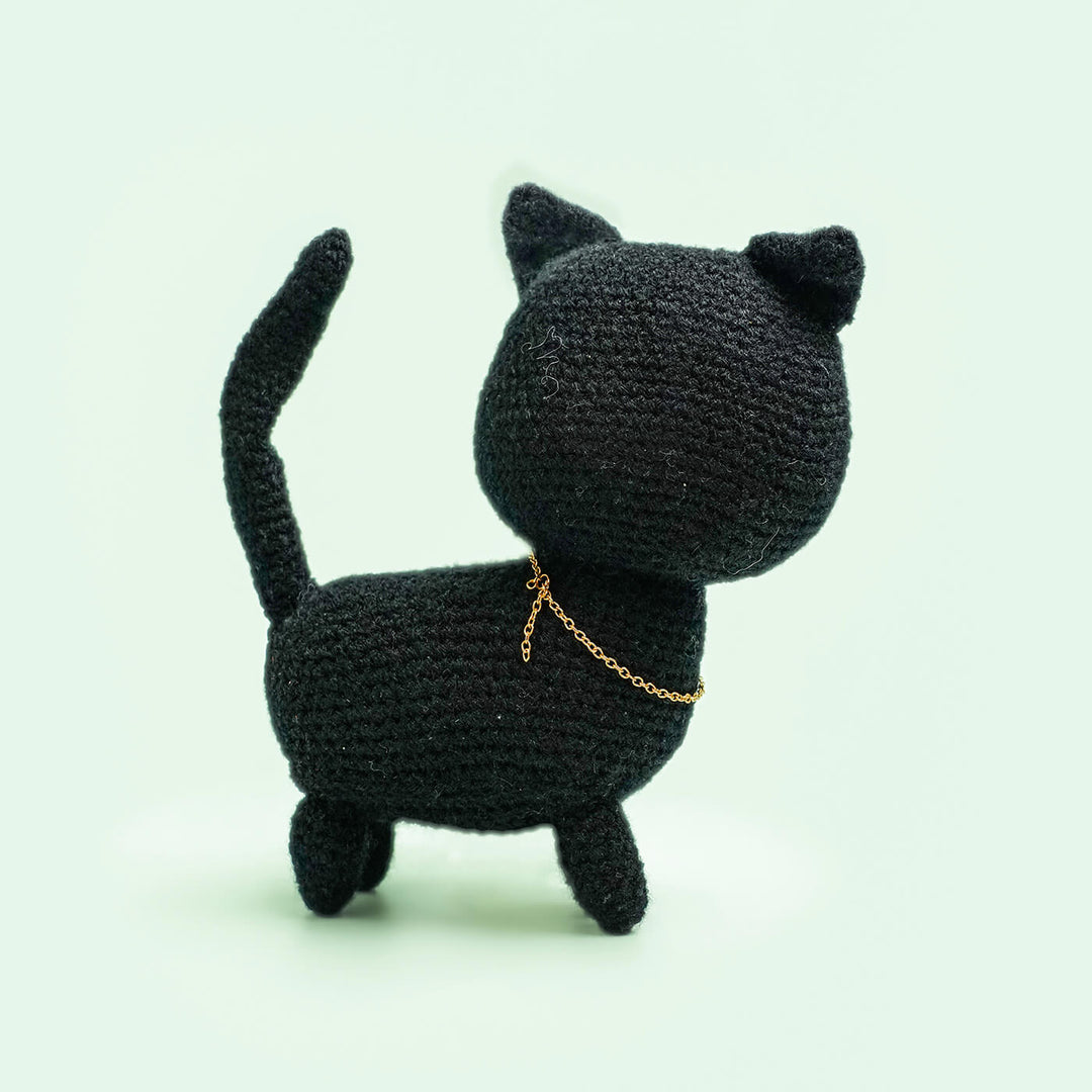 Customised Knitting and Crochet Cat