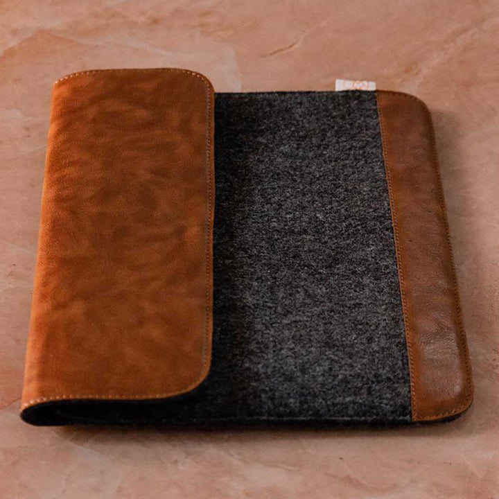 Eco-felt & Vegan Leather Laptop Sleeve