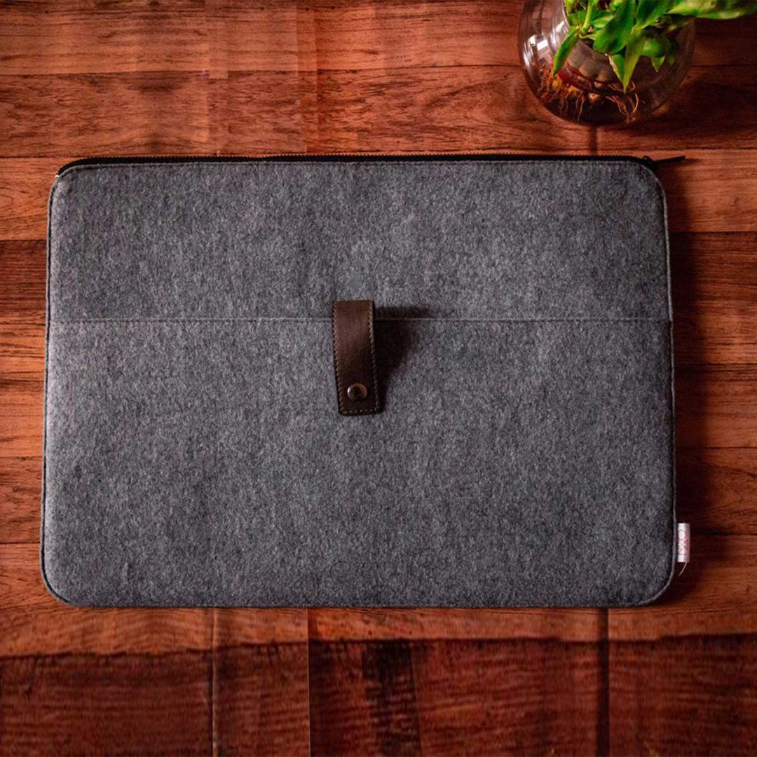 Eco-felt & Vegan Leather Laptop Sleeve