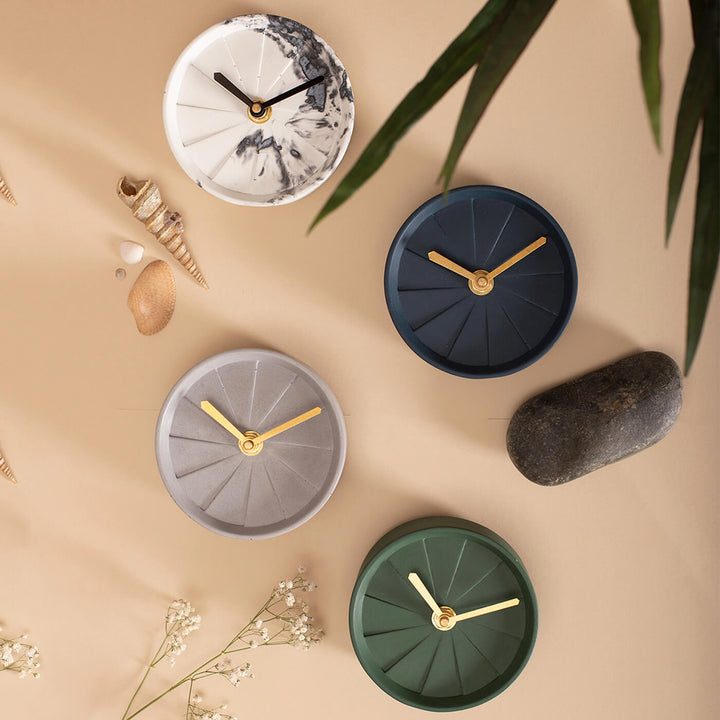 Handcrafted Round Concrete Desk Clock