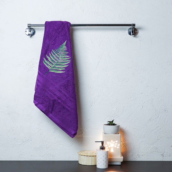 Embroidered Personalized Egyptian Cotton Bath Towel - Fern Leaf - Zwende
