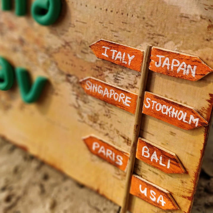 Handcrafted Personalized Clay Caricature Nameplate For Couples