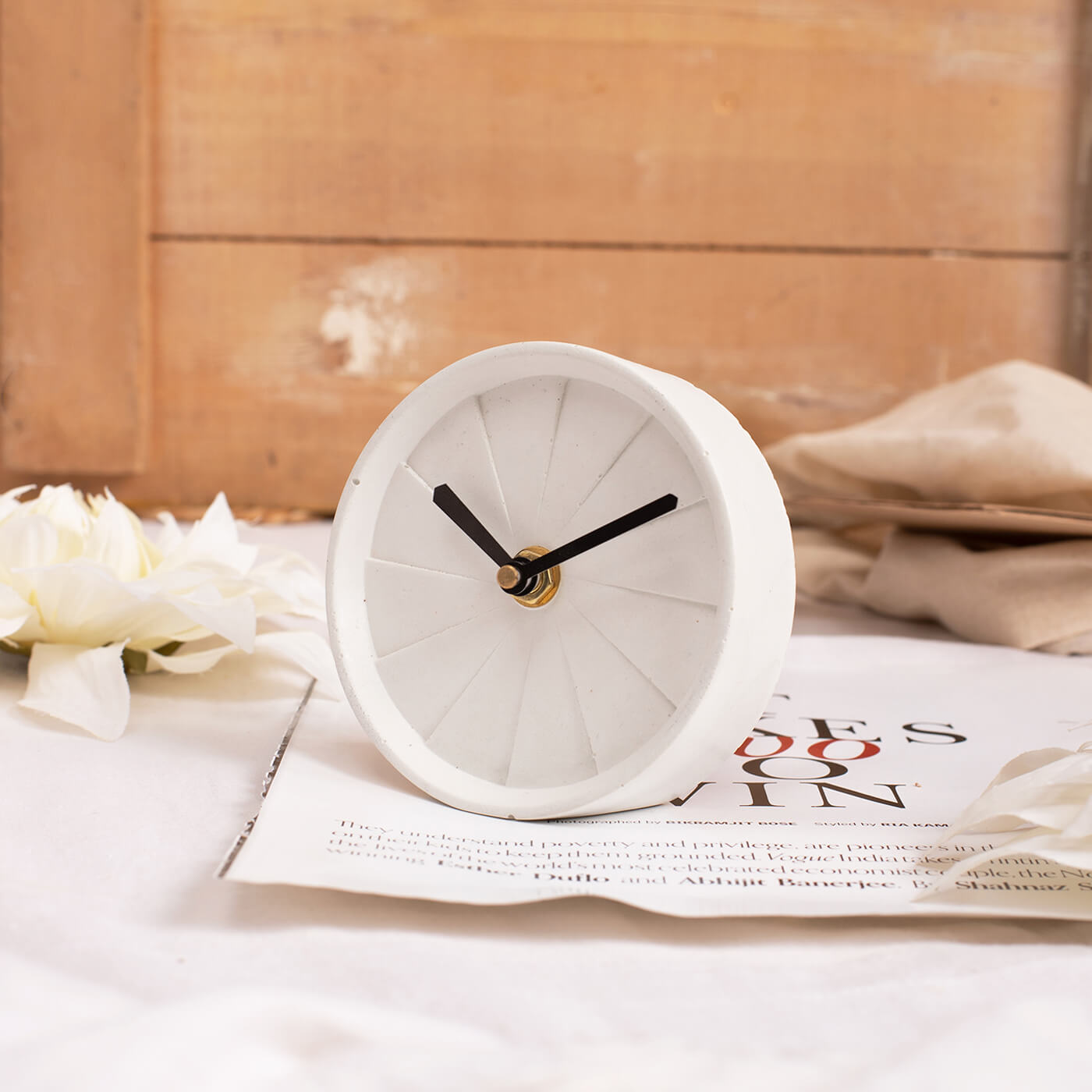 Buy Handcrafted Round Concrete Desk Clock Online On Zwende