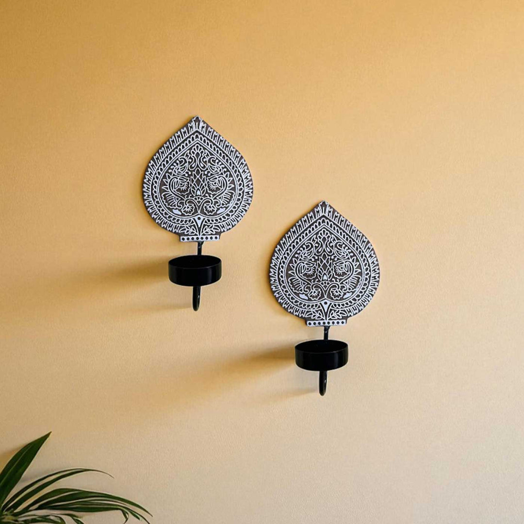 Set Of 2 | Handmade Block Printed Pan Leaf Design Wooden Tealight Holder