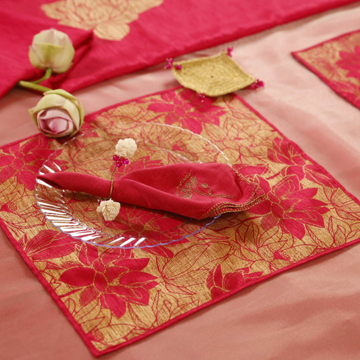 Handmade Lotus Grand Gift Hamper | Includes 1 Runner, 6 Table Mats, 6 Napkins, 6 Napkin Rings And 1 Gift Box