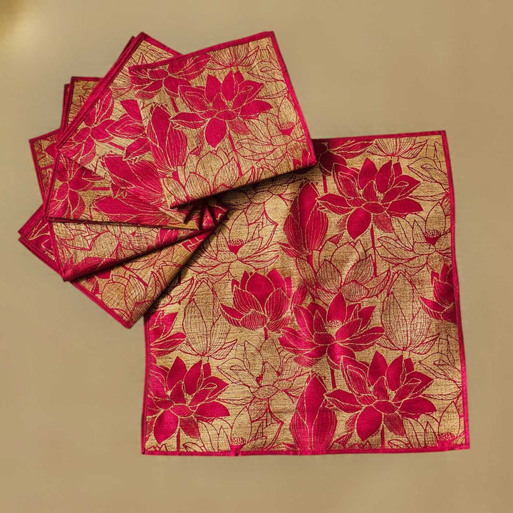 Handmade Lotus Grand Gift Hamper | Includes 1 Runner, 6 Table Mats, 6 Napkins, 6 Napkin Rings And 1 Gift Box