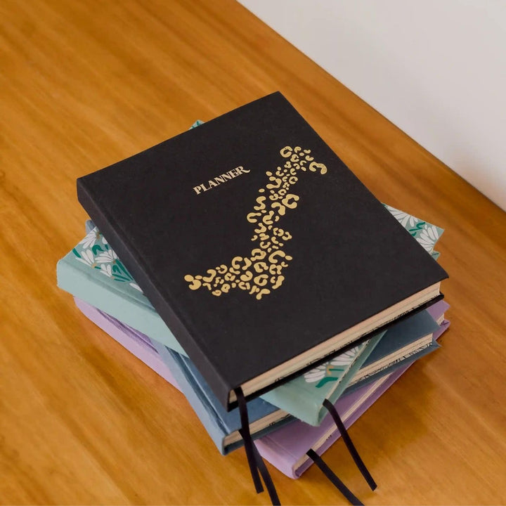 2025 Sustainable Handmade Annual Planner | 160 Pages, 7.5 x 9.5 inches