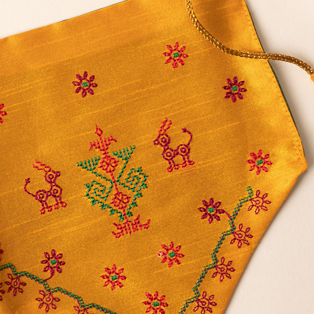 "Pichwai" Handmade Gift Hamper With Kasuti Toran, Etikoppaka Holders & Terracotta Candles For Festive Gifting