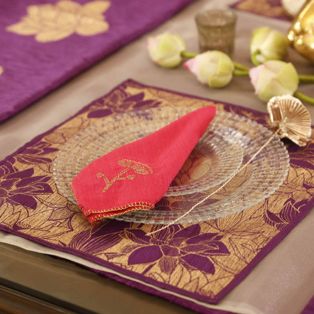 Handmade Lotus Grand Gift Hamper | Includes 1 Runner, 6 Table Mats, 6 Napkins, 6 Napkin Rings And 1 Gift Box