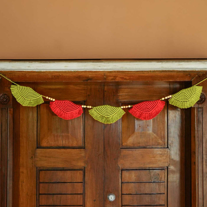 Handcrafted Shell Pattern Macrame Door Toran