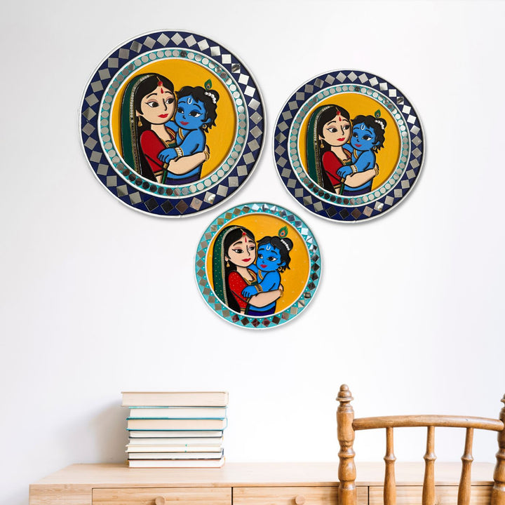 Yashoda And Krishna Lippan Art Wall Plate