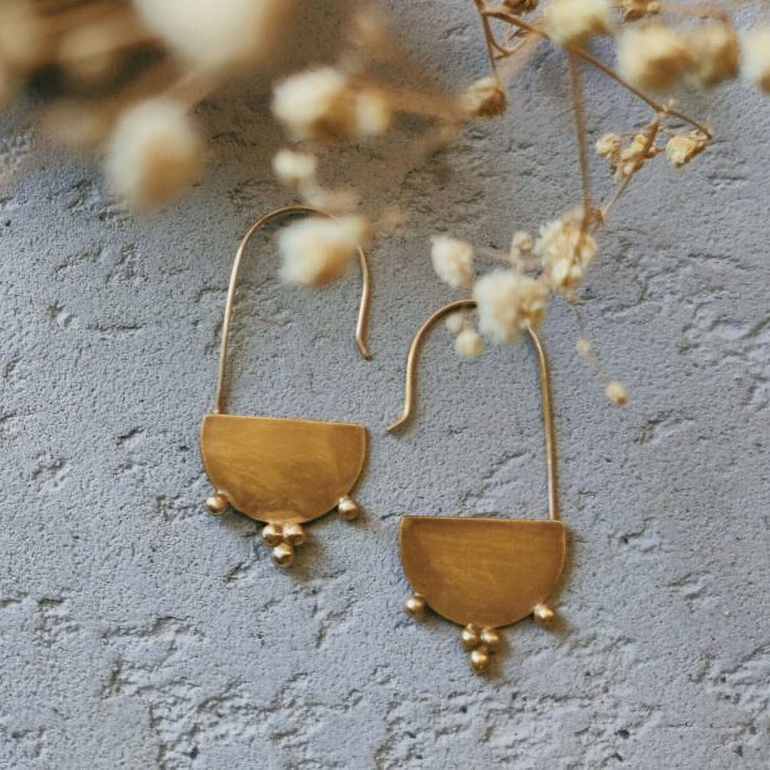 Modern Semicircular Grain Hooks Earrings