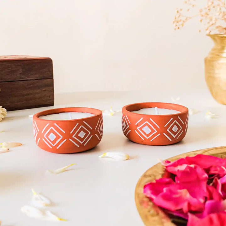 Set of 16 | Hand-Painted Diamond Terracotta Soy Wax Candle