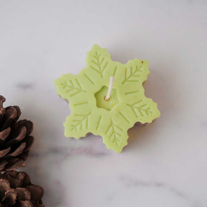Handmade Snowflake Japanese Cherry Scented Soy Wax Candle For Christmas Decoration