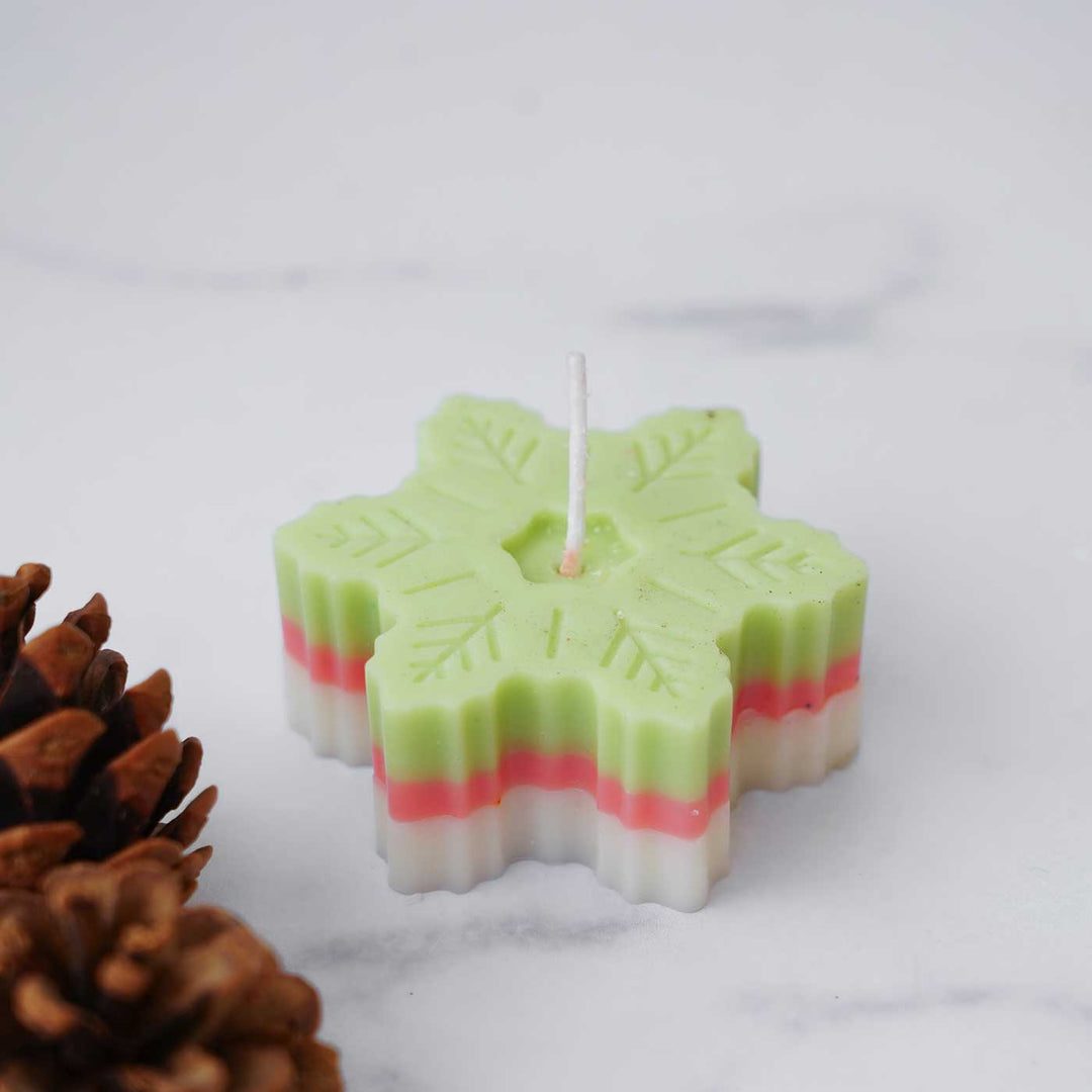 Handmade Snowflake Japanese Cherry Scented Soy Wax Candle For Christmas Decoration