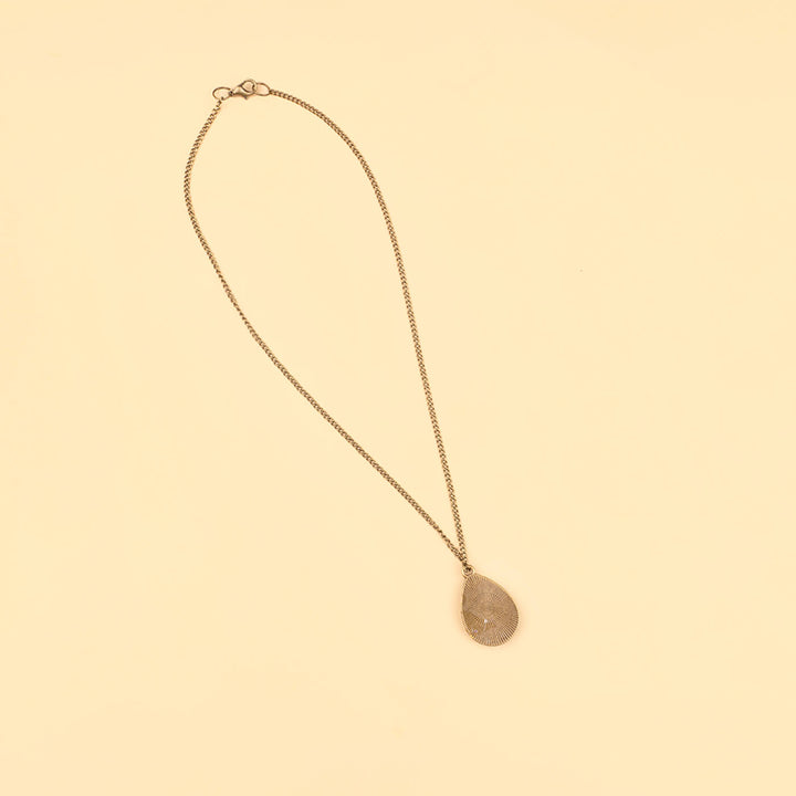 Handcrafted Personalized Pressed Flowers Necklace - Zwende