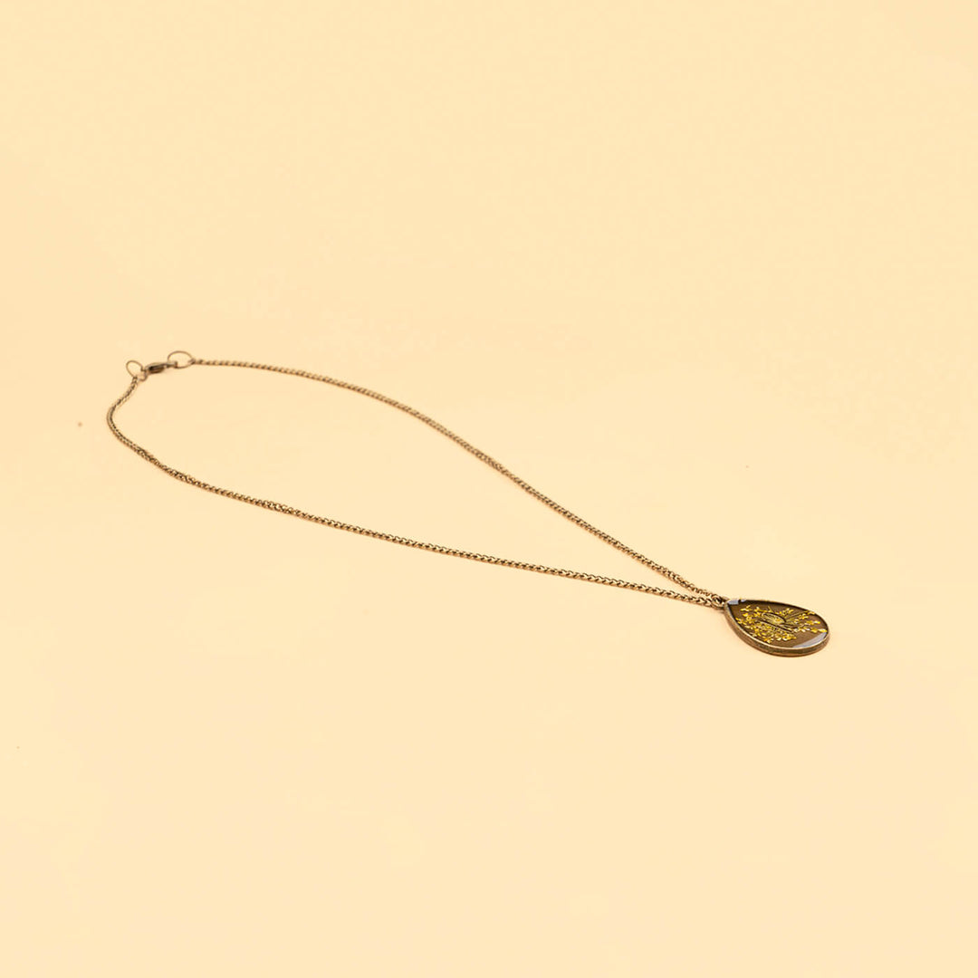 Handcrafted Personalized Pressed Flowers Necklace - Zwende