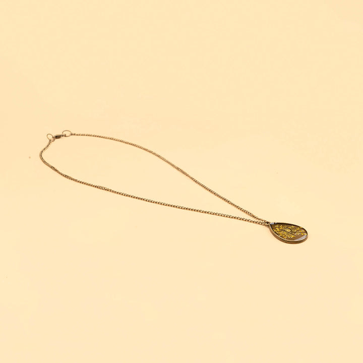 Handcrafted Personalized Pressed Flowers Necklace - Zwende