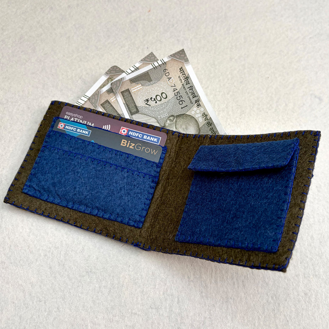 Handmade Travel Currency Sign Wallet | Green