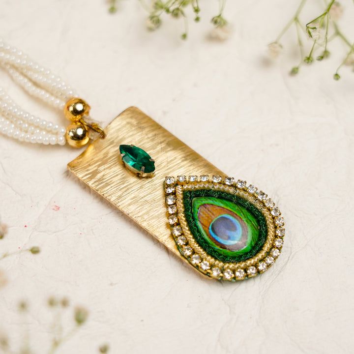 Peacock Pearm And Dori Bracelet Rakhi With Roli Chawal For Bhaiya And Bhabhi - Close-up of Pearl Strand Bracelet