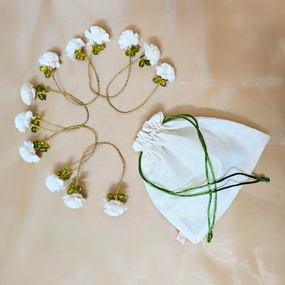 Handmade Marigold Design Grand Gift Hamper | Includes 1 Runner, 6 Table Mats, 6 Napkins, 6 Napkin Rings And 1 Gift Box