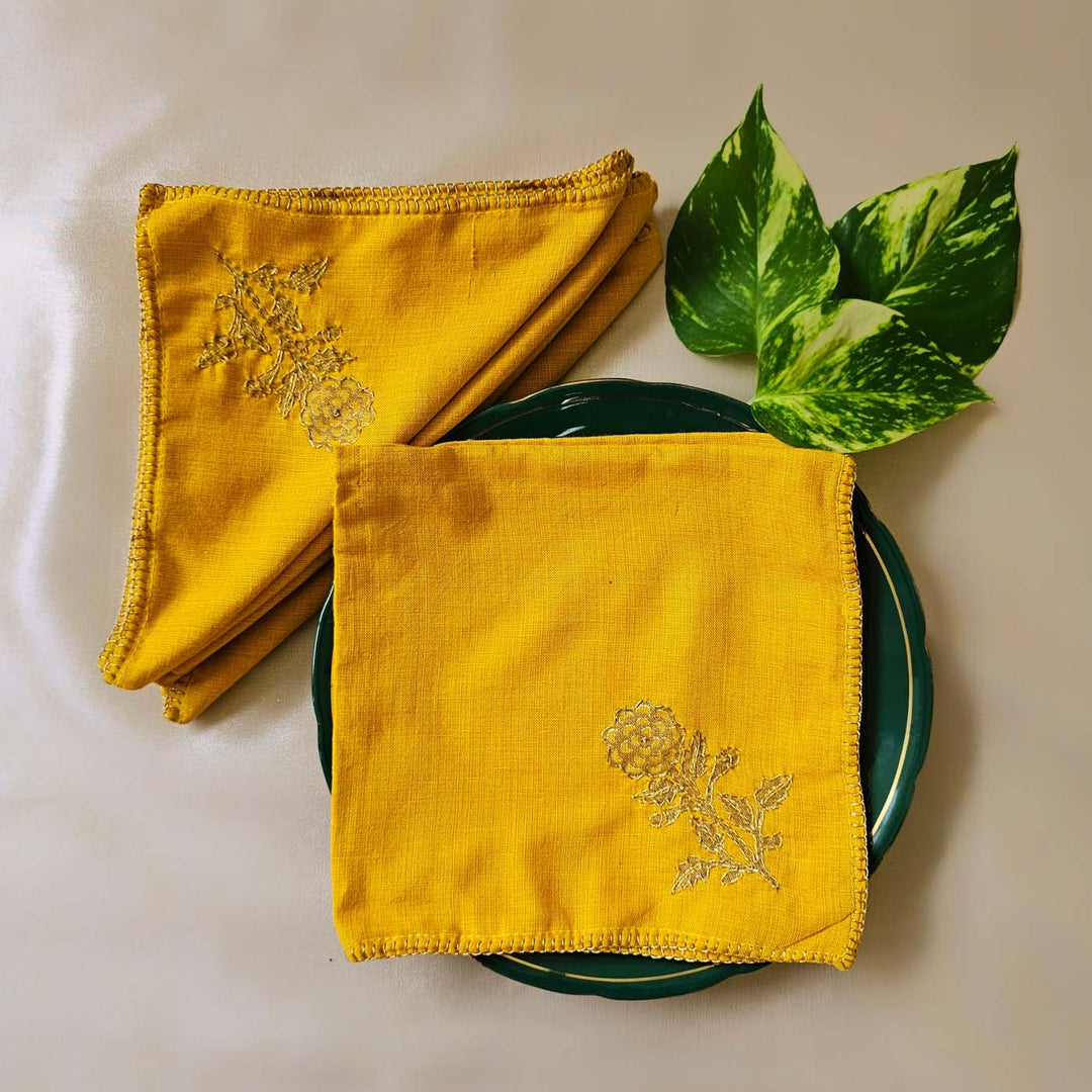 Handmade Marigold Design Grand Gift Hamper | Includes 1 Runner, 6 Table Mats, 6 Napkins, 6 Napkin Rings And 1 Gift Box