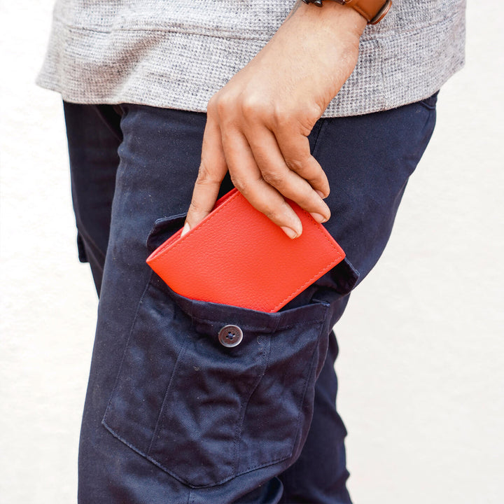 Handcrafted Personalized Leather Wallet with Coin Pouch For Men