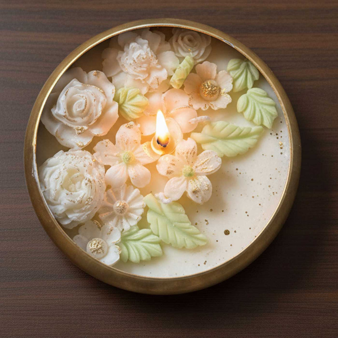 Handmade White Flower Design Soy Wax Scented Urli Candle
