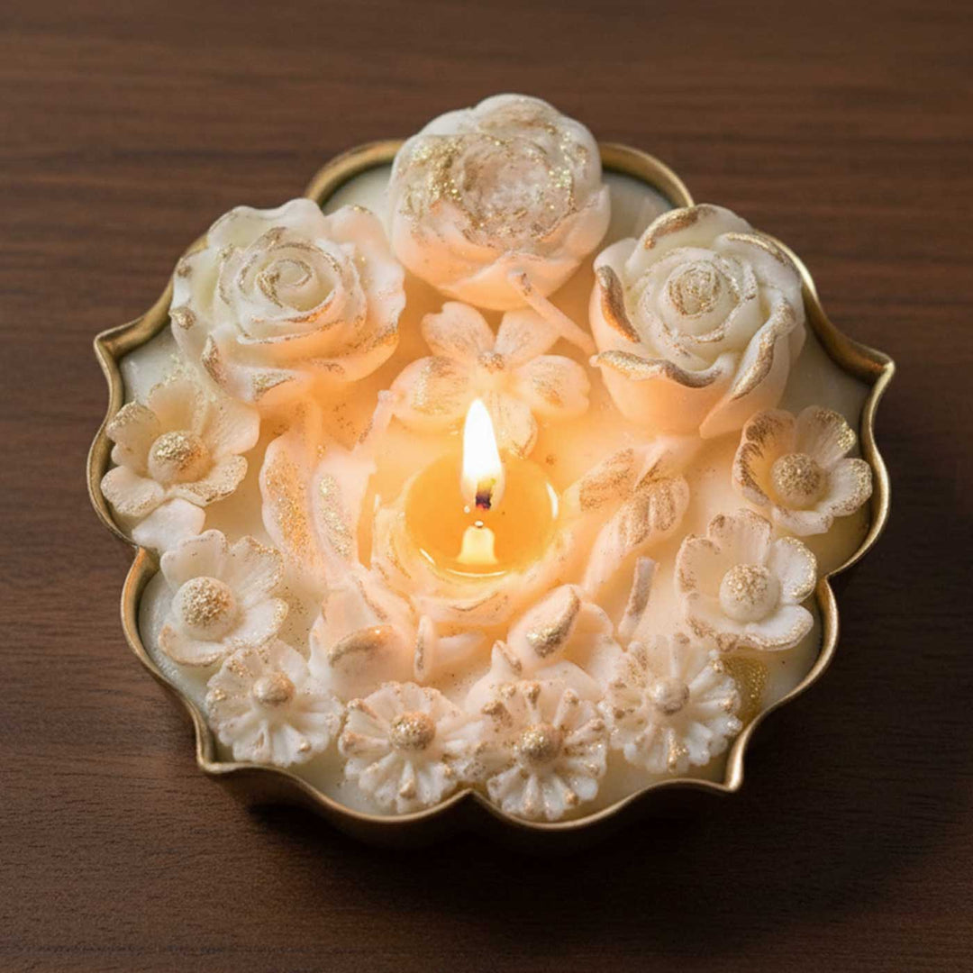 Handmade White And Gold Flower Embed Soy Wax Scented Urli Candle