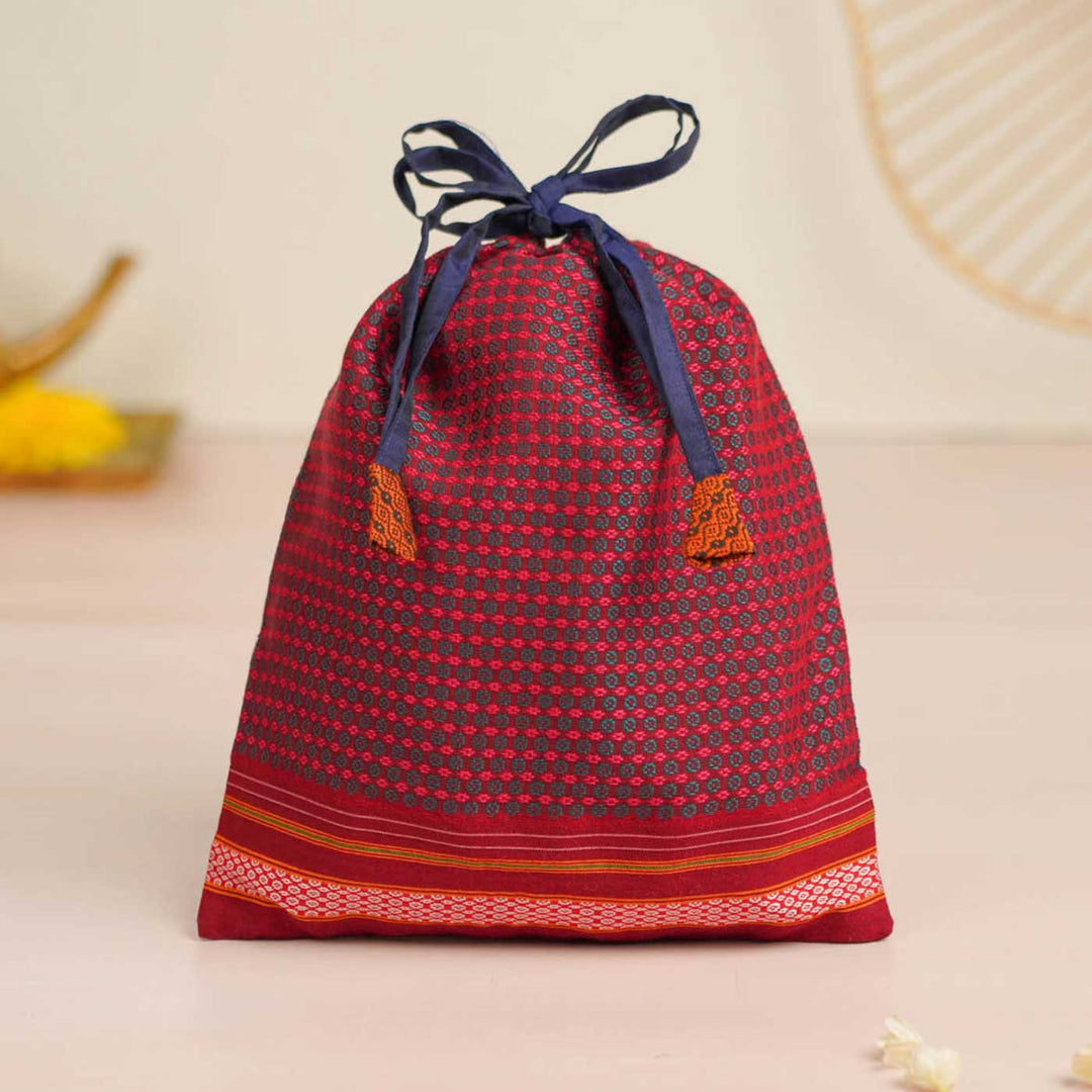 Handmade Nimbe Khunn Fabric Cotton Thamboolam Potli with Red Border