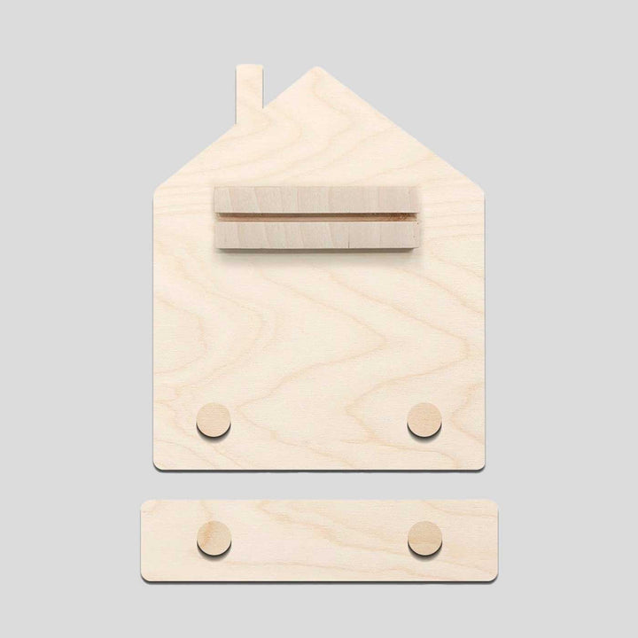 Printed Wooden House Shaped Parrot Nameplate For Family