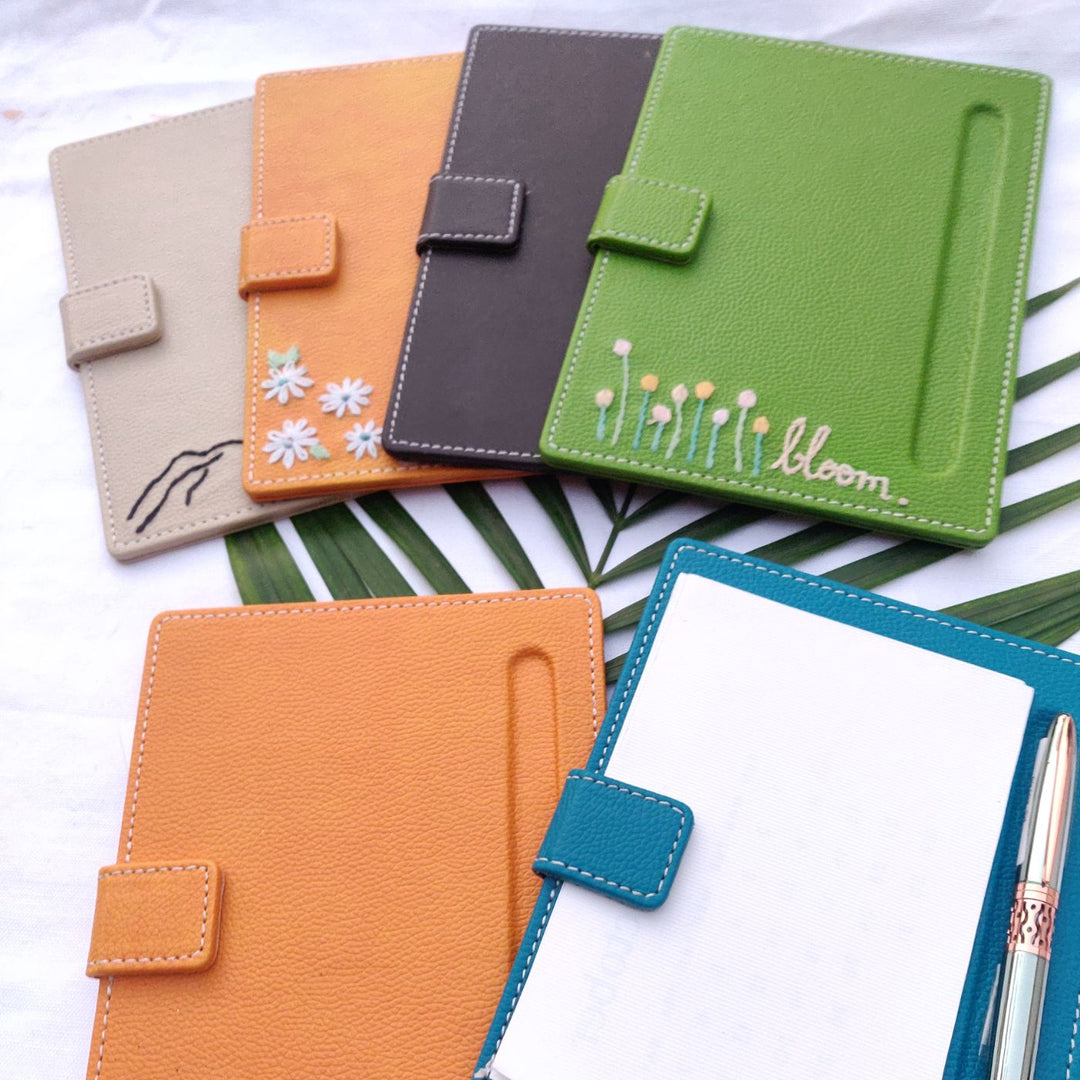 Embroidered Magnetic Paper Holder with Pen Slot