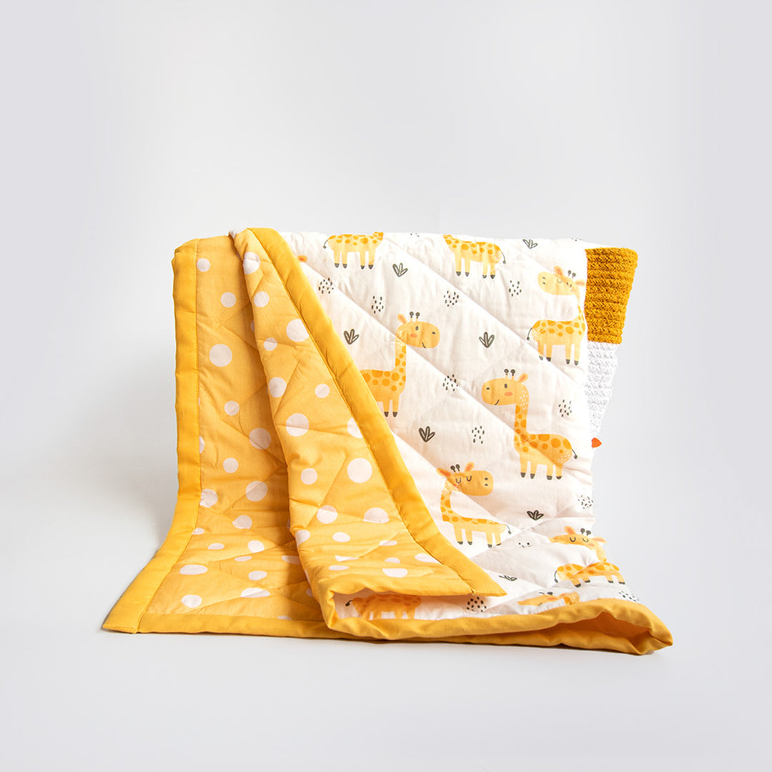 Personalized Baby Giraffe Kids Quilt | 0-4 Years