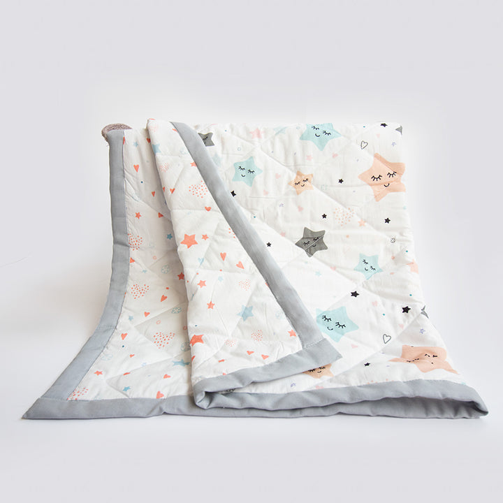 Personalized Twinkly Stars Kids Quilt | 0-4 Years
