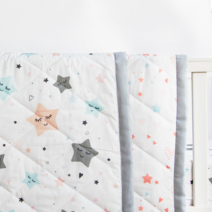 Personalized Twinkly Stars Kids Quilt | 0-4 Years