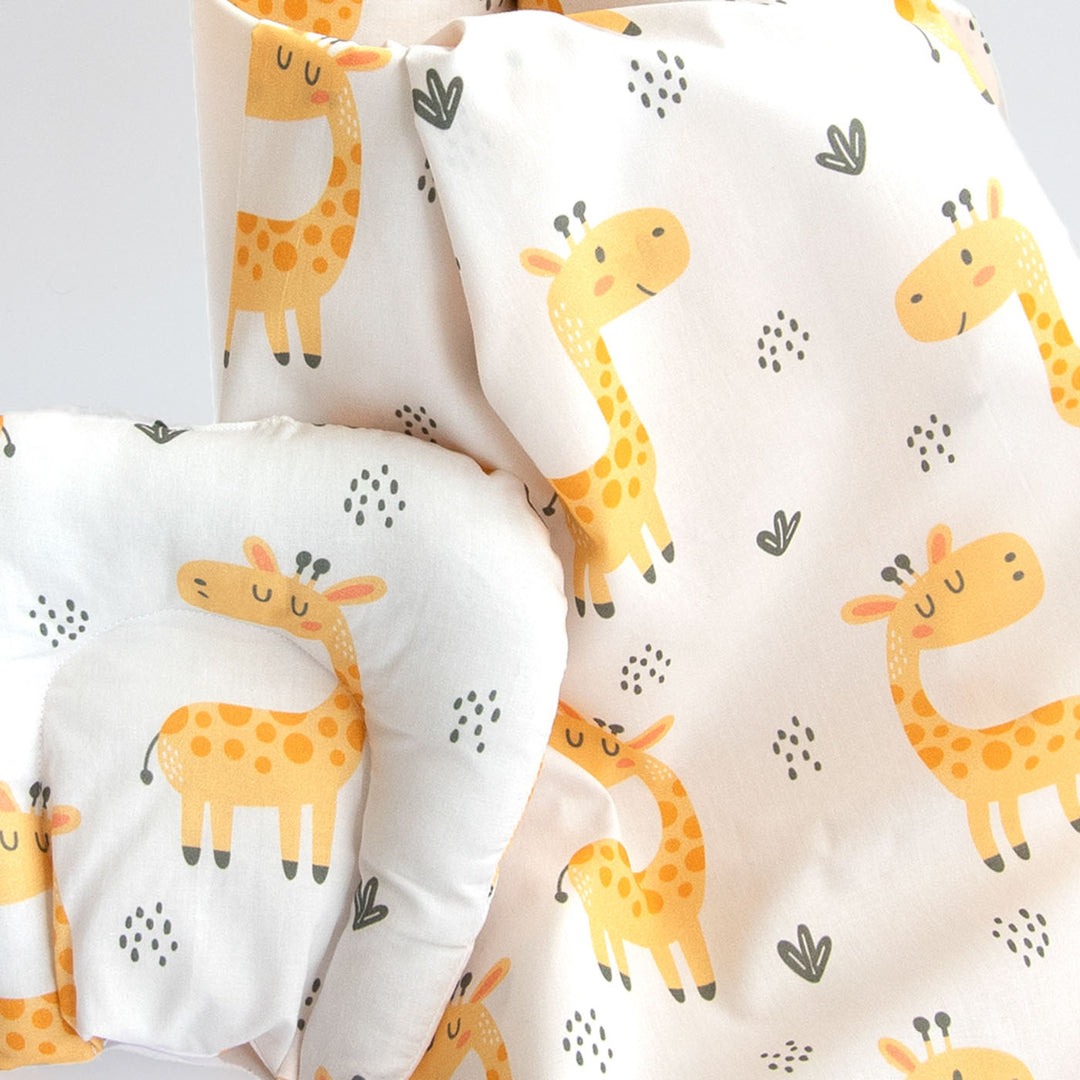 Personalized Baby Giraffe Cot Set | 0-4 Years