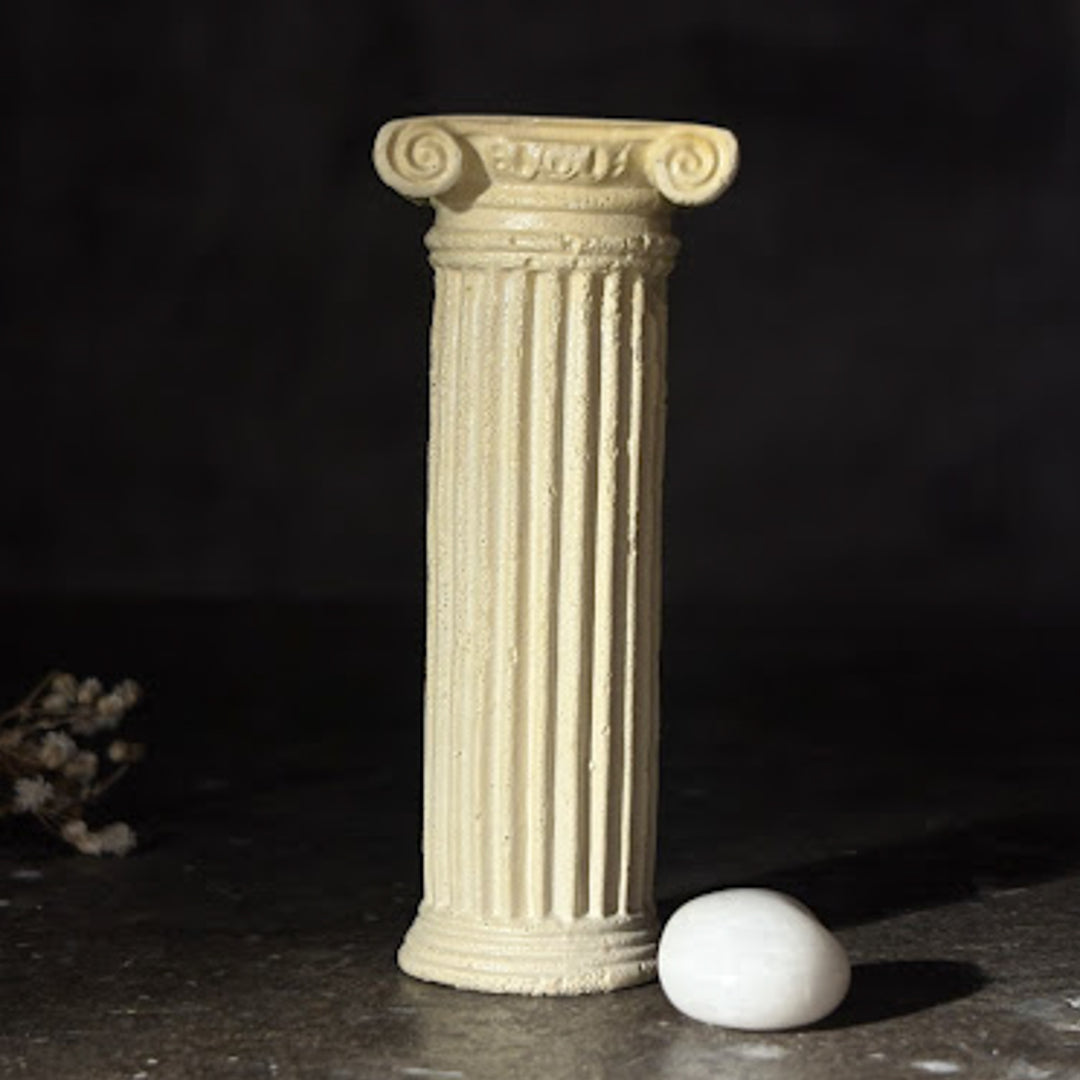 Handmade Concrete Romae Hamper | Includes 1 David Centerpiece, 1 Roman Pillar And 1 Vase