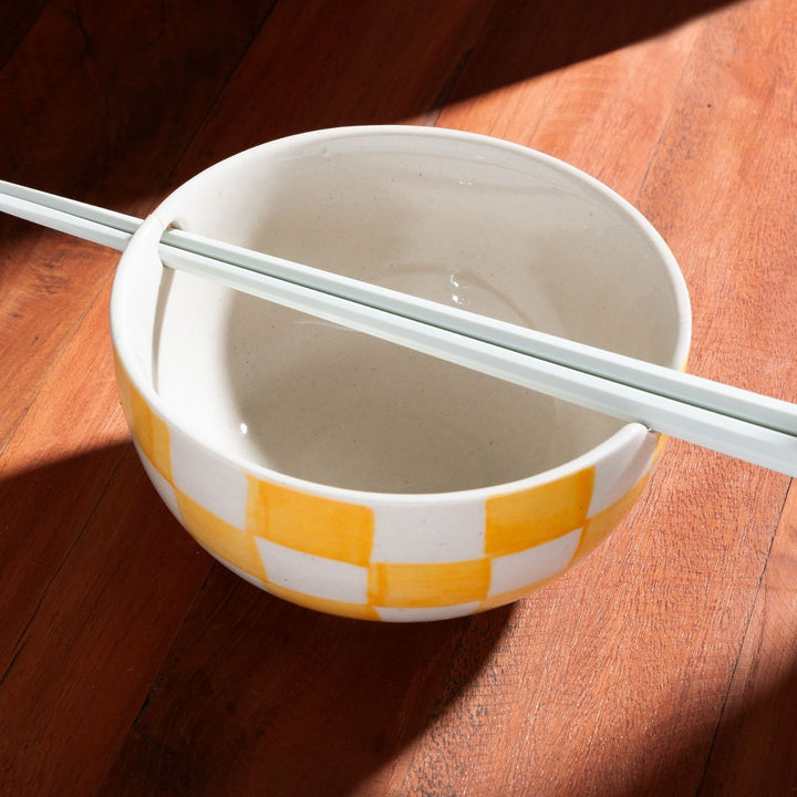Ela Ramen Noodle Bowl With Chopstick Holder