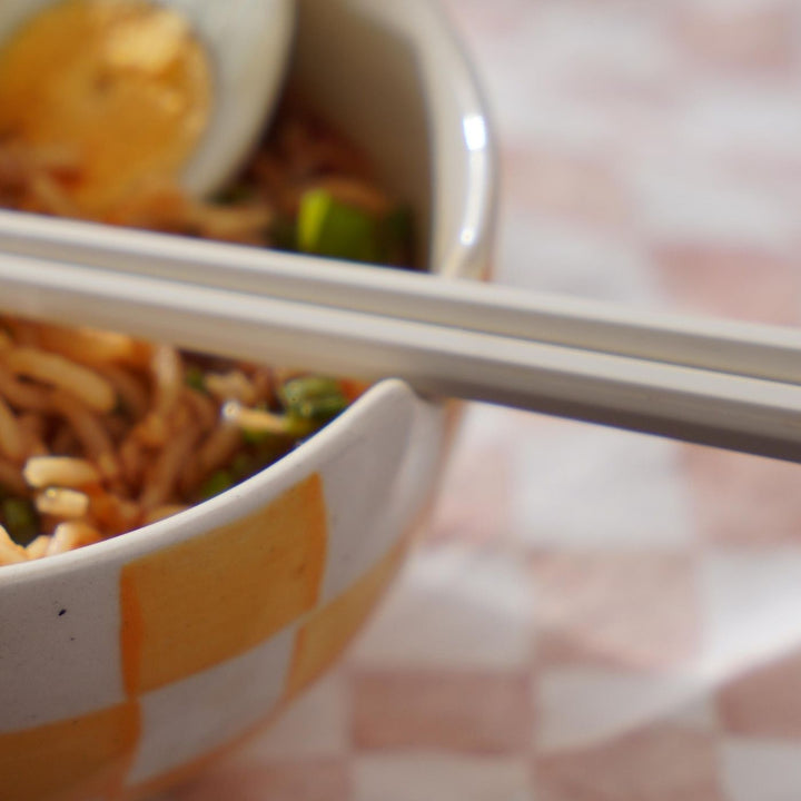 Ela Ramen Noodle Bowl With Chopstick Holder