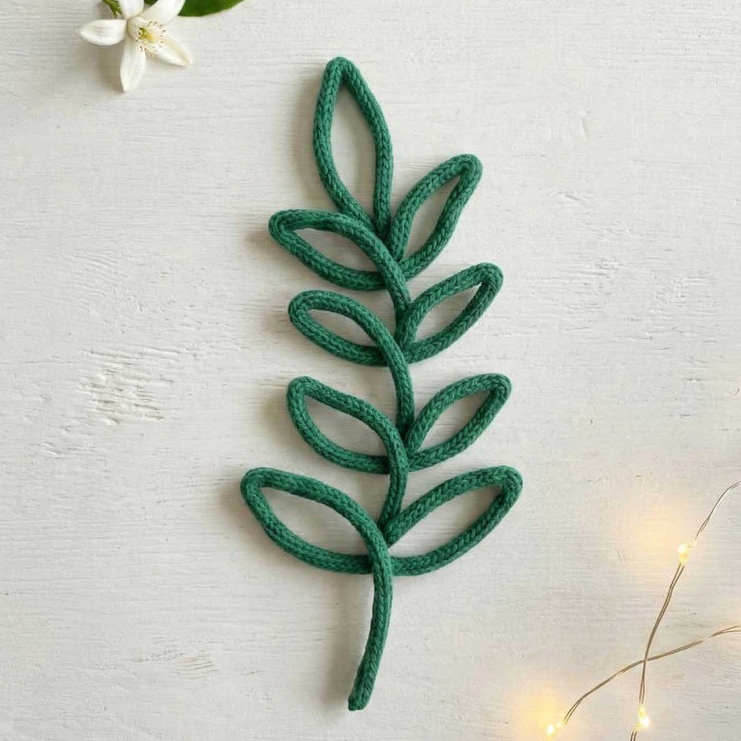 Handmade Knitted Wire Green Gulzar Fern