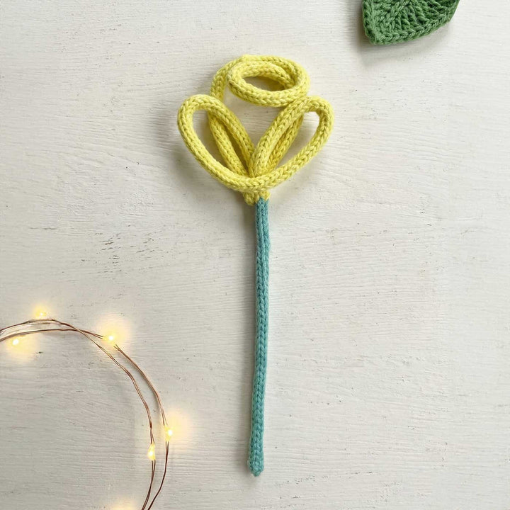 Handmade Knitted Wire Gulzar Yellow Rose